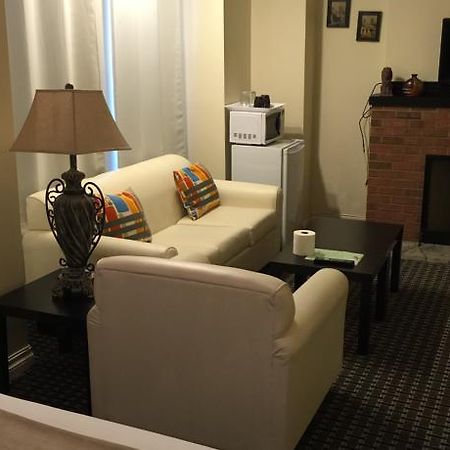 Adas Guesthouse Toronto Habitación foto